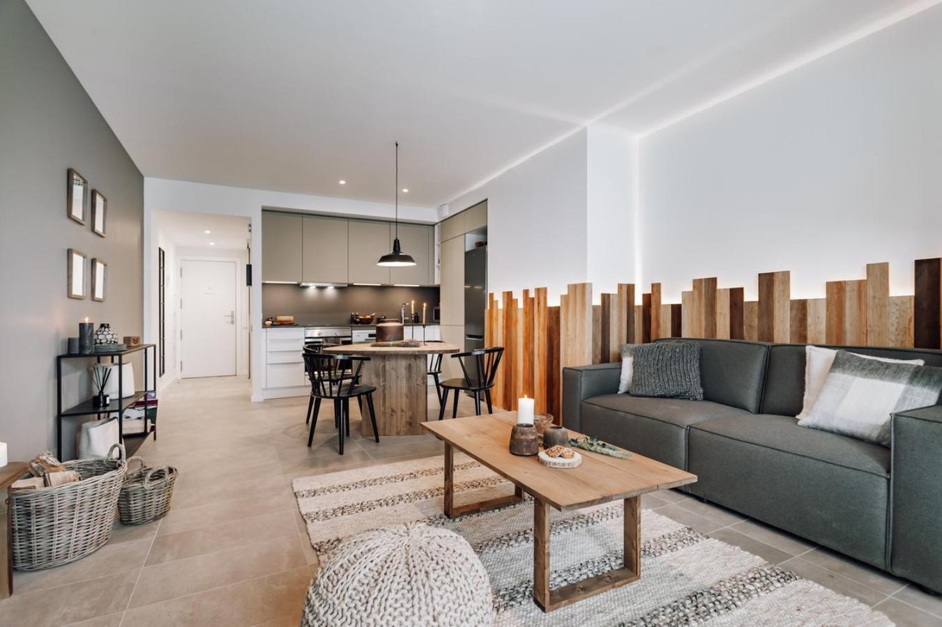 Taull - 3 Bedrooms In Eixample Esquerra Apartamento *